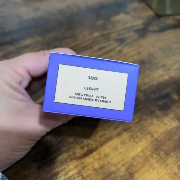 ❗️SOLD❗️Youthforia Skin Tint Serum Foundation-Light - Picture 2 of 2